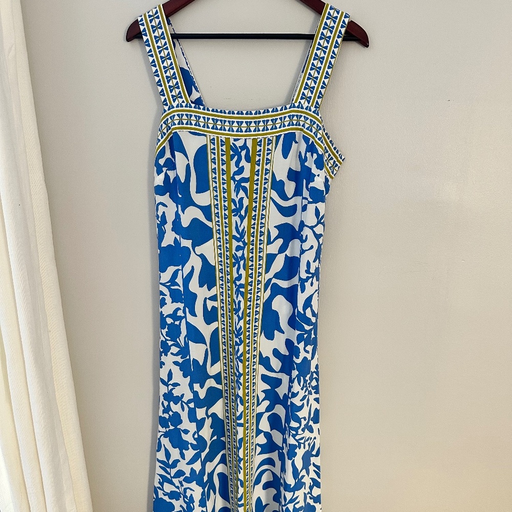 Vince Camuto Resort and Vacation Ready flowy maxi dress